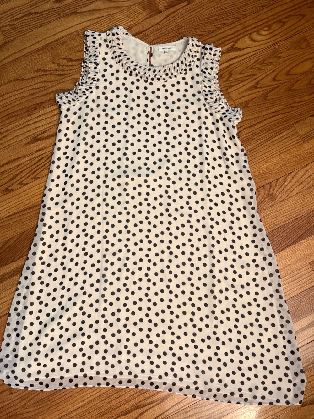 Polka dot Swing dress with ruffle detail
